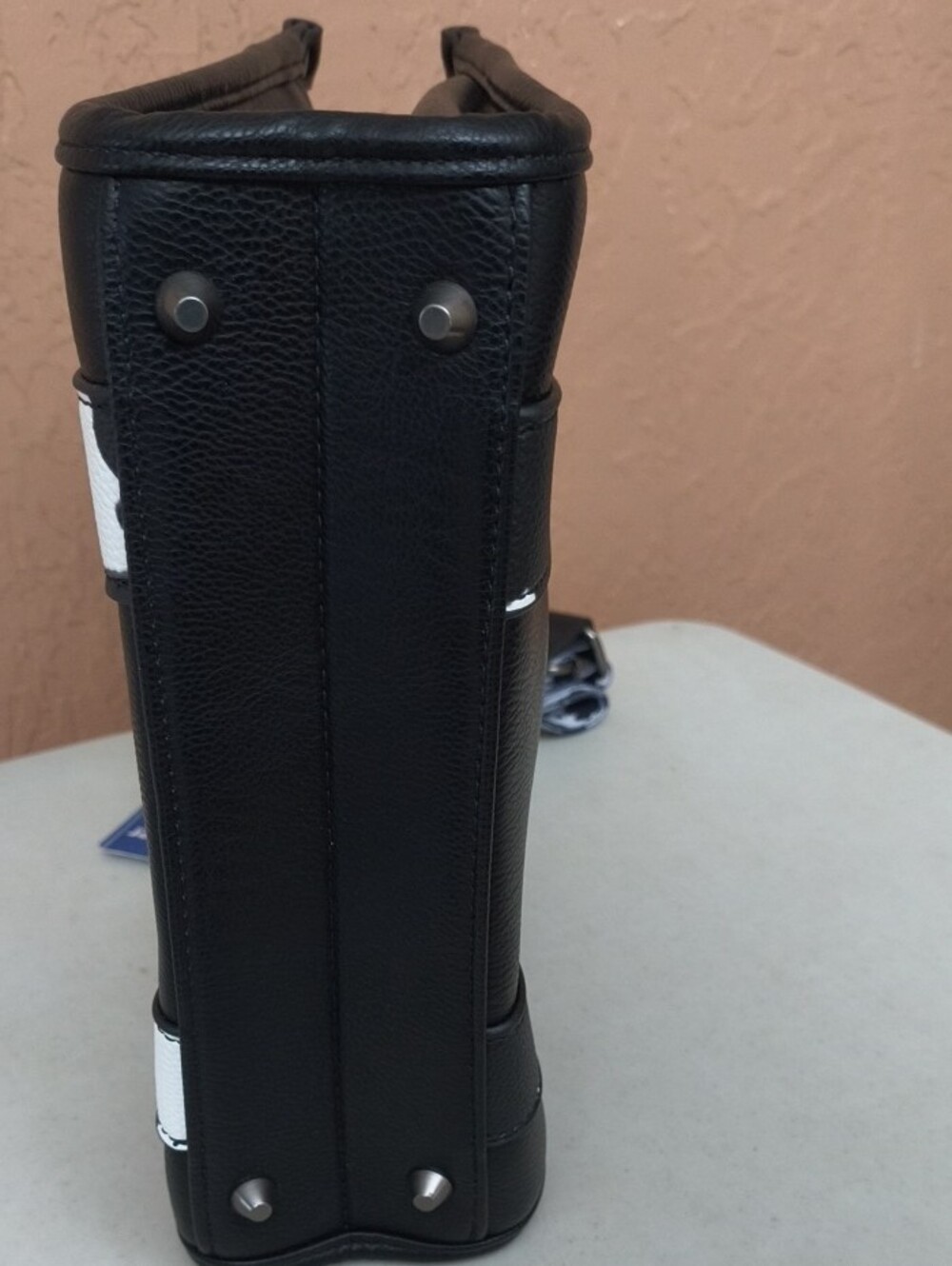 NWT Wrangler Western Black Tote with White Cow-Print Handles & Crossbody Strap - Picture 9 of 10